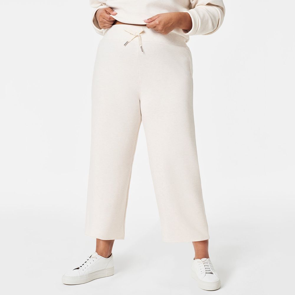 AirEssentials Cropped Wide Leg Pant