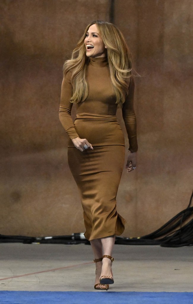 US singer Jennifer Lopez arrives to speak during a campaign rally for US Vice President and Democratic presidential candidate Kamala Harris at the Craig Ranch Amphitheater in Las Vegas, Nevada, on October 31, 2024. (Photo by David Becker / AFP) (Photo by DAVID BECKER/AFP via Getty Images)