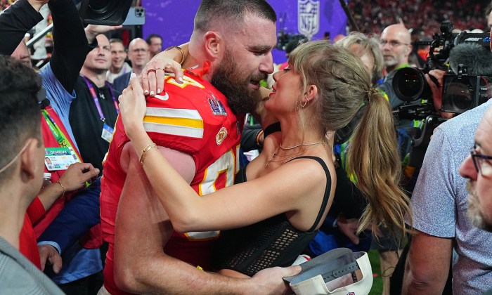 Football: Super Bowl LVIII: Kansas City Chiefs Travis Kelce (87) kisses girlfriend and singer Taylor Swift following victory vs San Francisco 49ers at Allegiant Stadium. Las Vegas, NV 2/11/2024 CREDIT: Erick W. Rasco (Photo by Erick W. Rasco/Sports Illustrated via Getty Images) (Set Number: X164496 TK1)