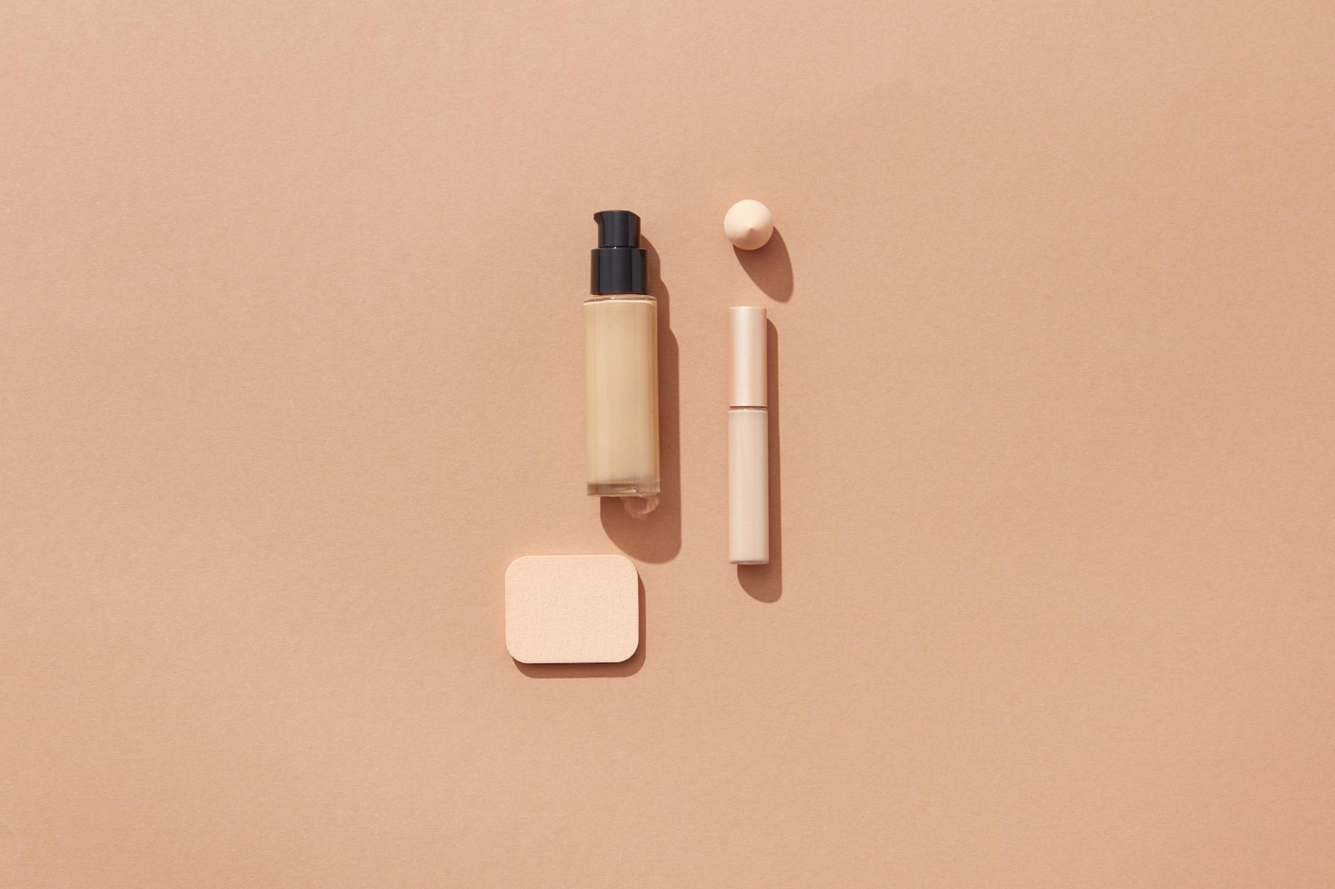 Collection of sustainable beauty products with refillable packaging components